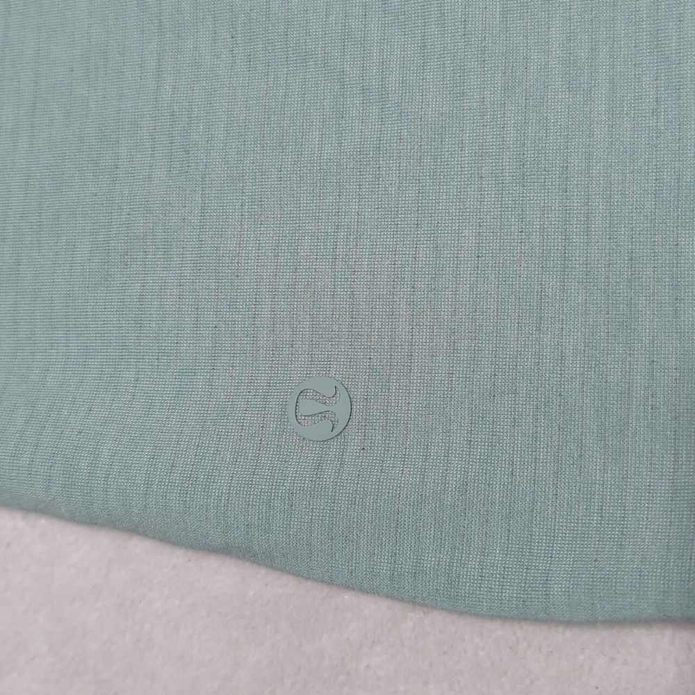 Lululemon Light Green Mens Polo Shirt Size‎ Small - Picture 5 of 5